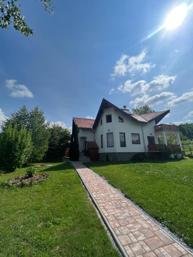 מלון סובאטה Casa Lacul Mierlei מראה חיצוני תמונה